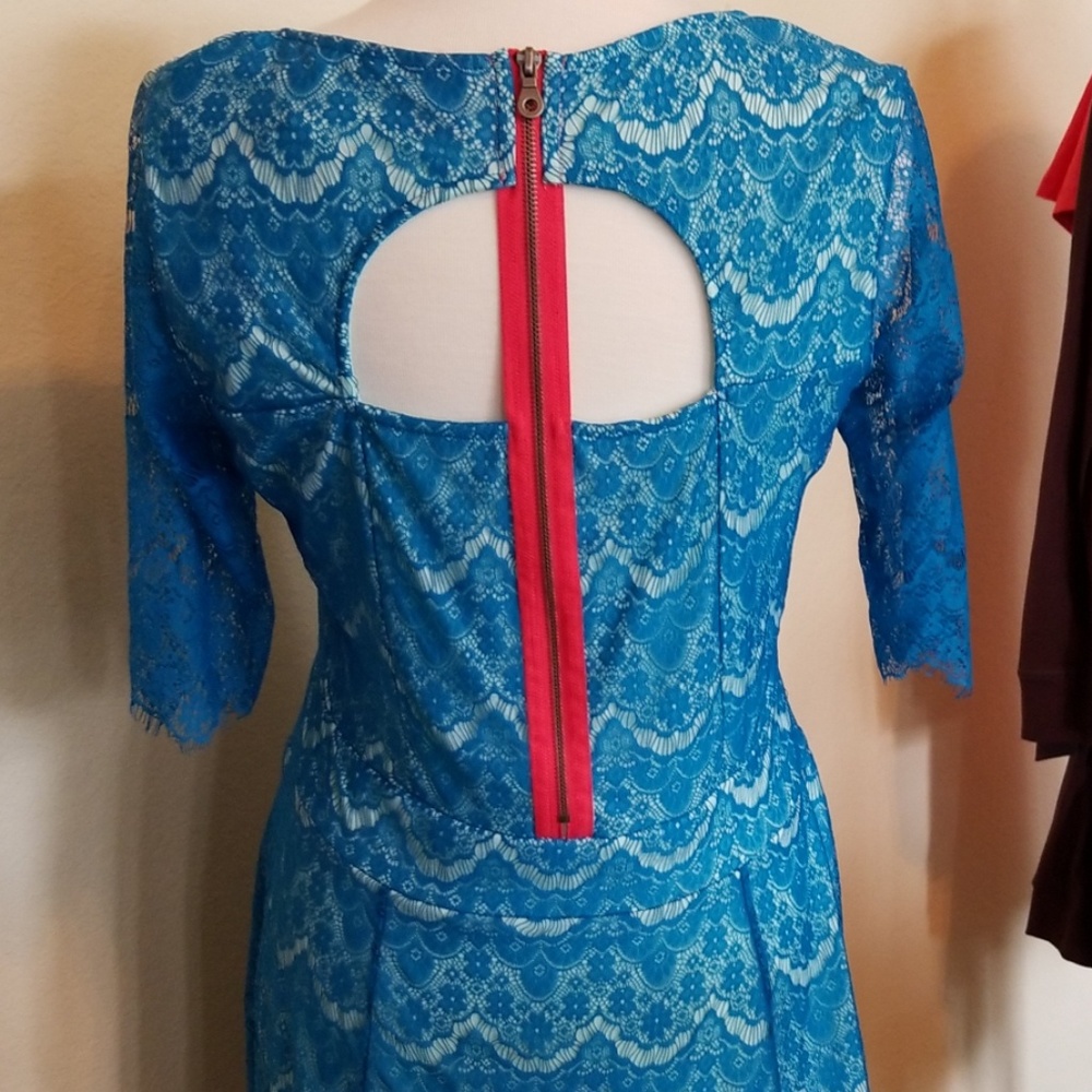 Dress - Picture 3 of 8